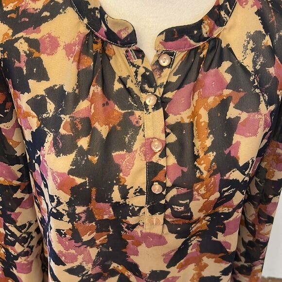 Lily White Chic Multicolor long sleeve sheer Abstract Blouse Size M EUC - Picture 3 of 9